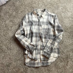 Universal thread gray and white plaid flannel
